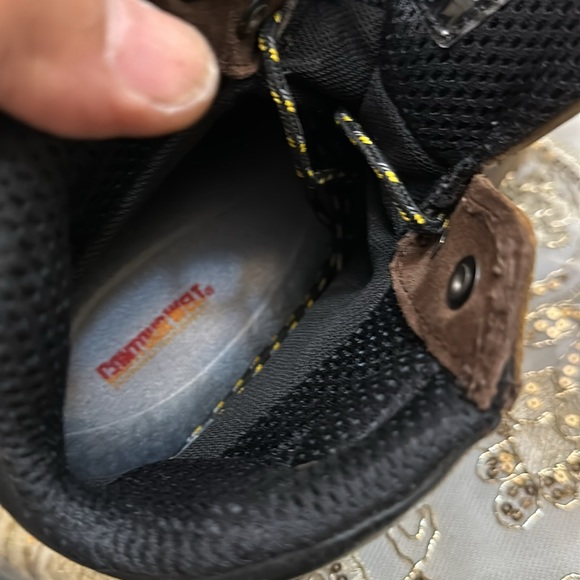 Wolverine mens boots size 8 US. Steel toe lightly warn small scuff on steel toe - Picture 11 of 11